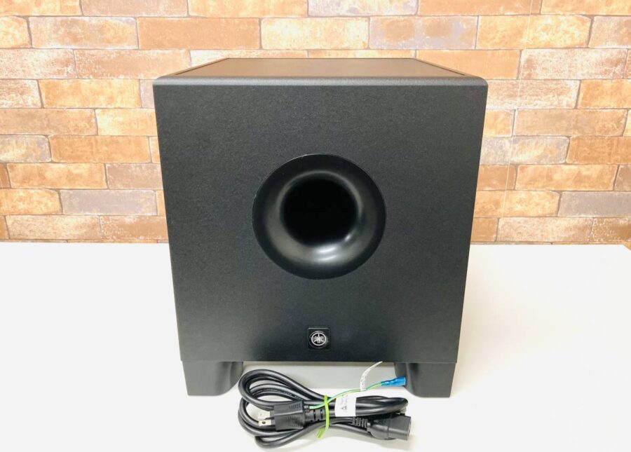 YAMAHA バスレフ型パワードサブウーファー HS8S